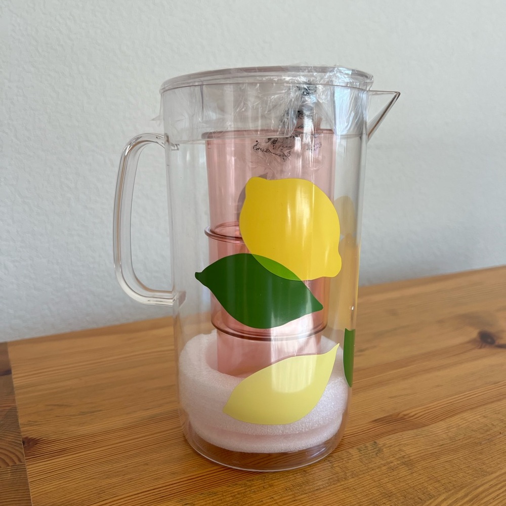 Kate Spade Lemon Pitcher and Set of 2 Cups - Picture 3 of 8